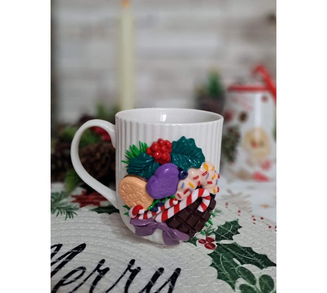 Коледна чаша "Лакомства" Коледна чаша "Лакомства"