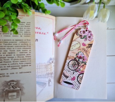 Дървен разделител за книга "Париж" Дървен разделител за книга "Париж"