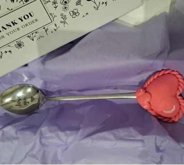 Лъжичка с надпис "I love you" Лъжичка с надпис "I love you"