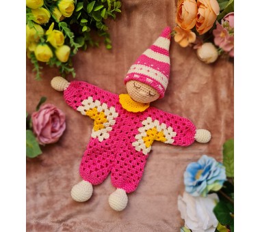 Плетена бебешка играчка "Палячо"
