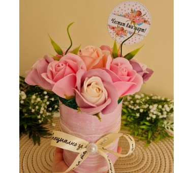 Рециклирана кутия с рози - Вариант 1