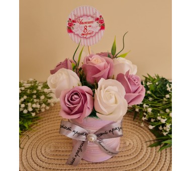 Рециклирана кутия с рози - Вариант 3