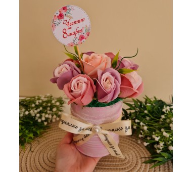 Рециклирана кутия с рози - Вариант 4